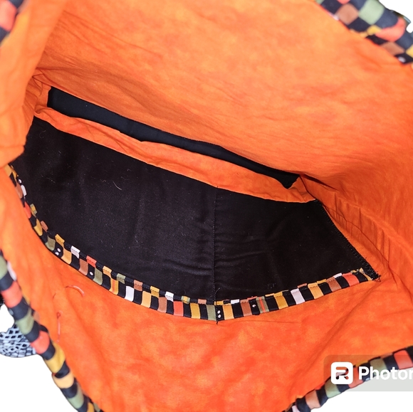 Handmade Cow face tote, a different view and pocket on each side. Quilted - Picture 5 of 6